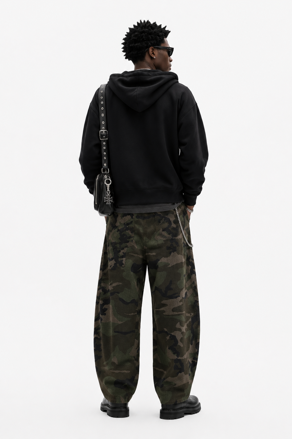 Men’s Camo Barrel Leg Cargo Pants