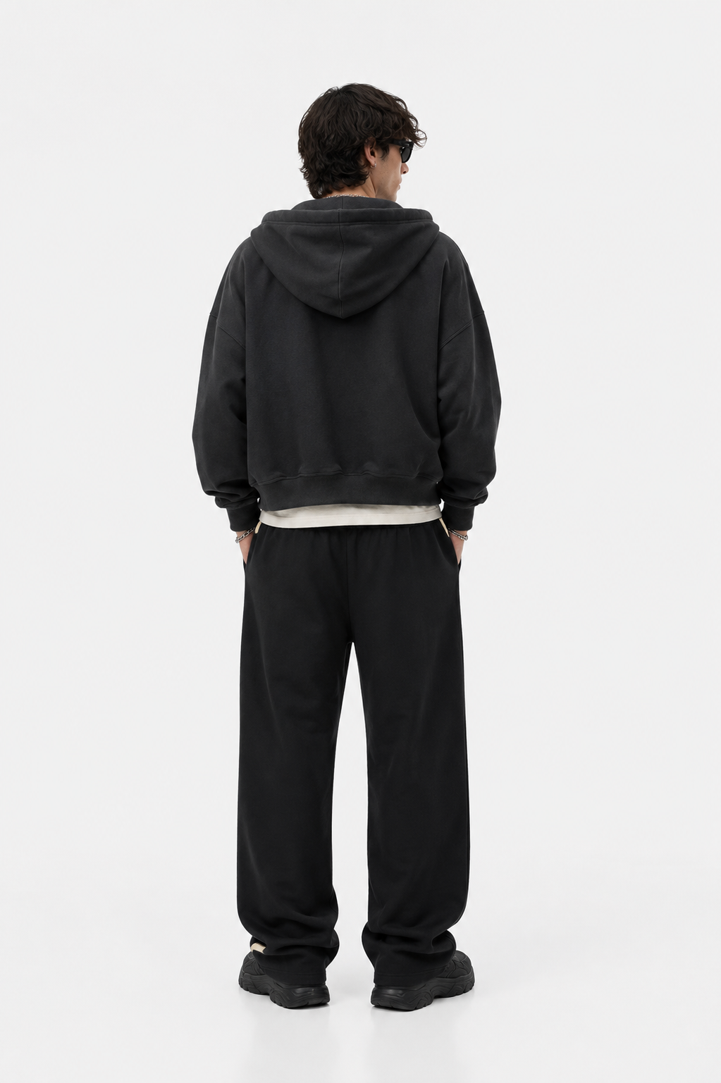 Men's Contrast-Stitched Fleece Sweatpants