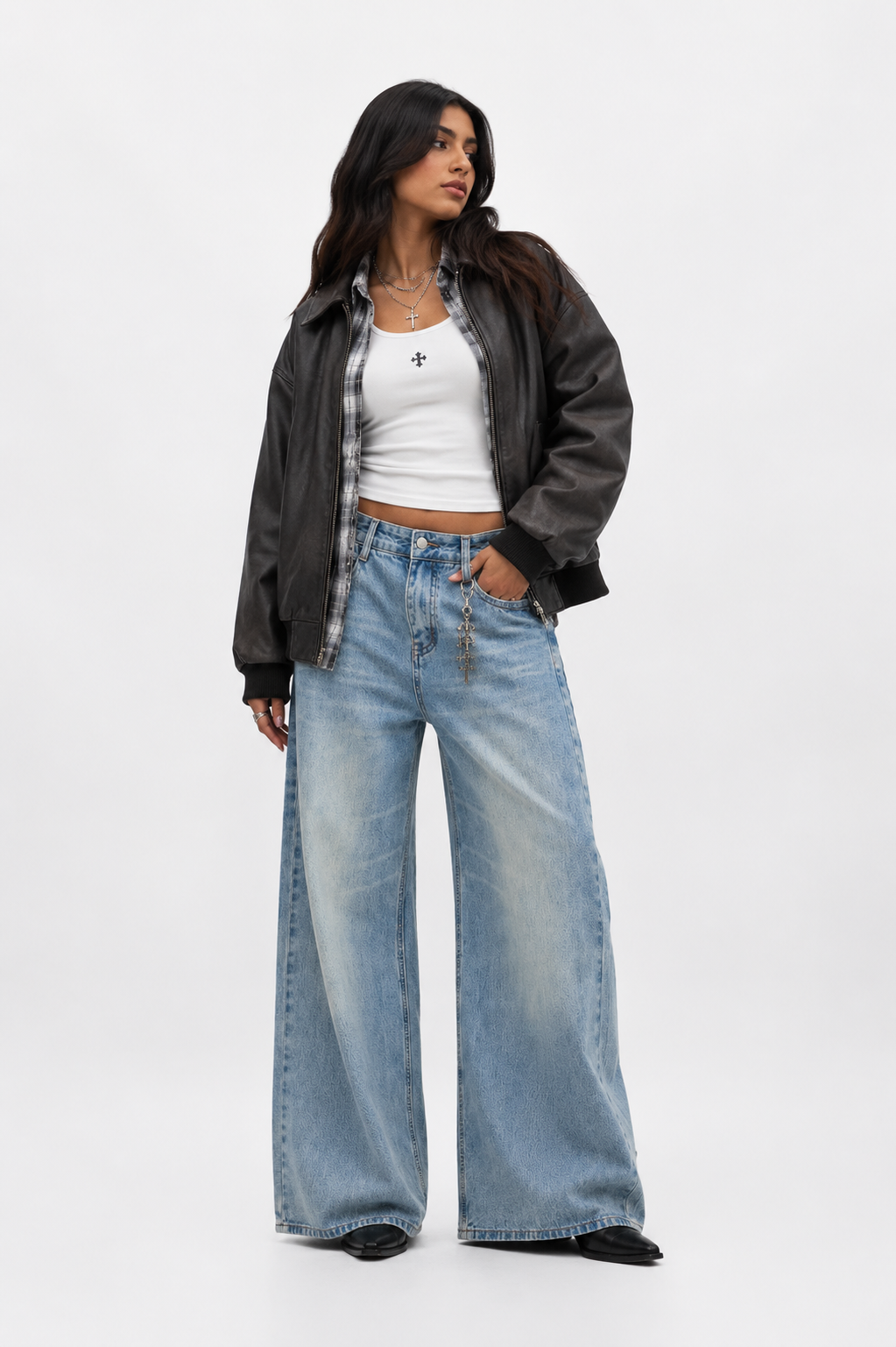 Women’s Vintage Wash Wide Leg Jeans